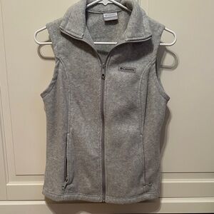 Columbia Light Gray Zip-Up Vest
